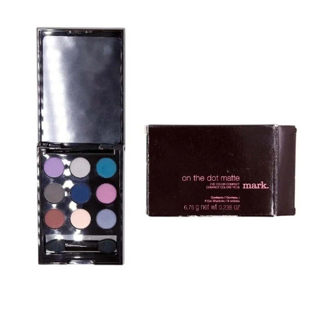 Avon - Mark On The‎ Dot Matte Eye Compact
